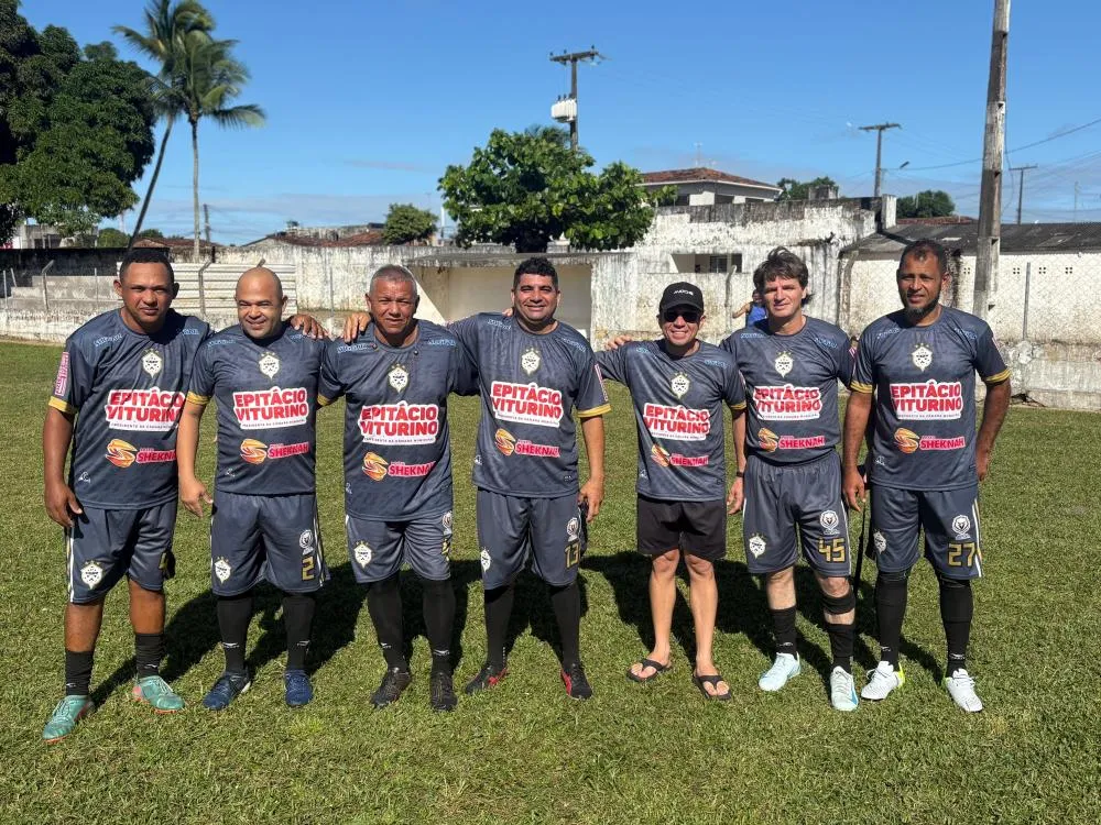 Presidente da Câmara, Epitácio, acompanha amistoso no Estádio Moraizão em Várzea Nova.